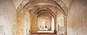 Bild: Gotische Halle (Gewölbe des ehemaligen Zehrgadens)