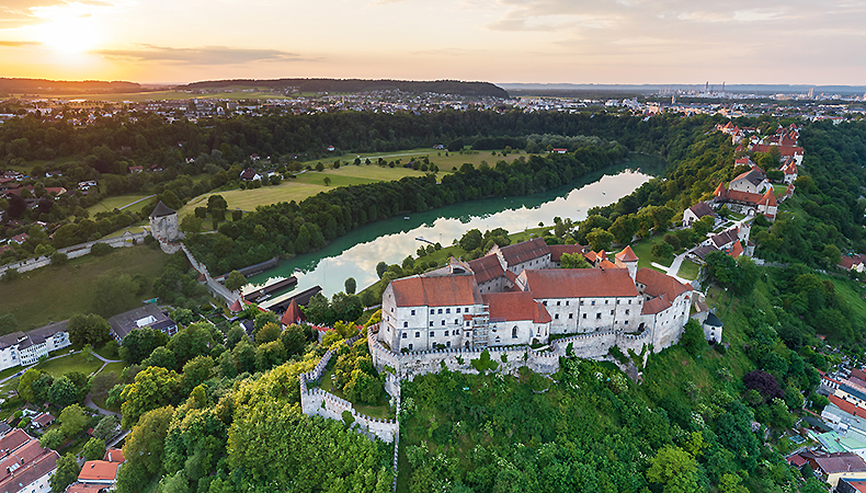 Luftaufnahme der Burg Burghausen, Foto: www.kreativ-instinkt.de Bild: Luftaufnahme der Burg Burghausen